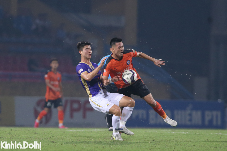 Hà Nội FC đòi lại ngôi đầu bảng V-League 2022 - Ảnh 5