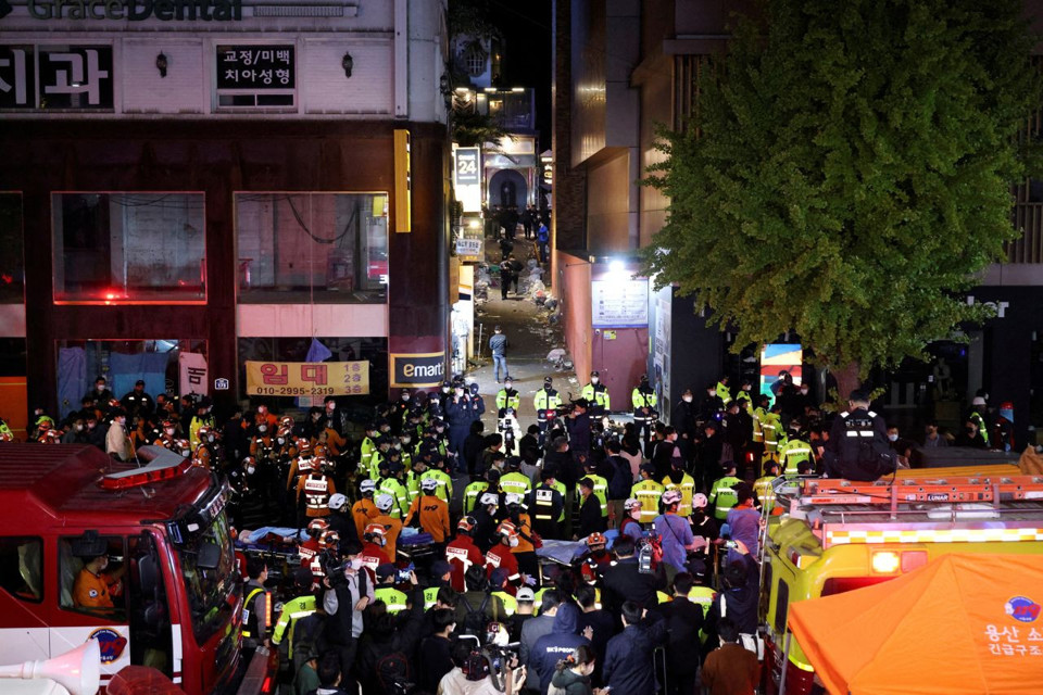 Hiện trường thảm kịch giẫm đạp tại lễ hộiHalloween ở Itaewon,Hàn Quốc.