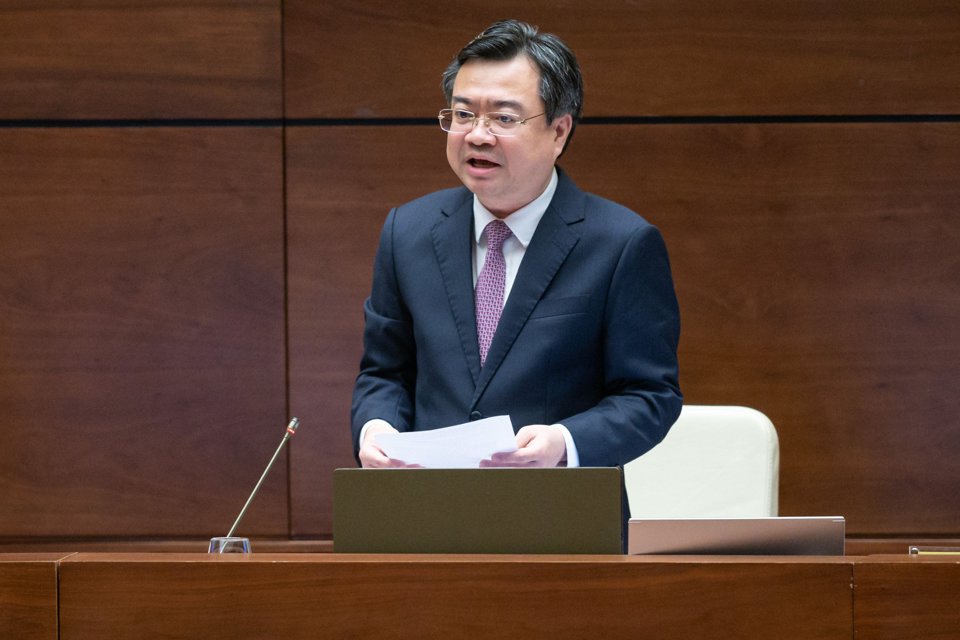 Bộ trưởng Bộ X&acirc;y dựng Nguyễn Thanh Nghị trả lời chất vấn.&nbsp;