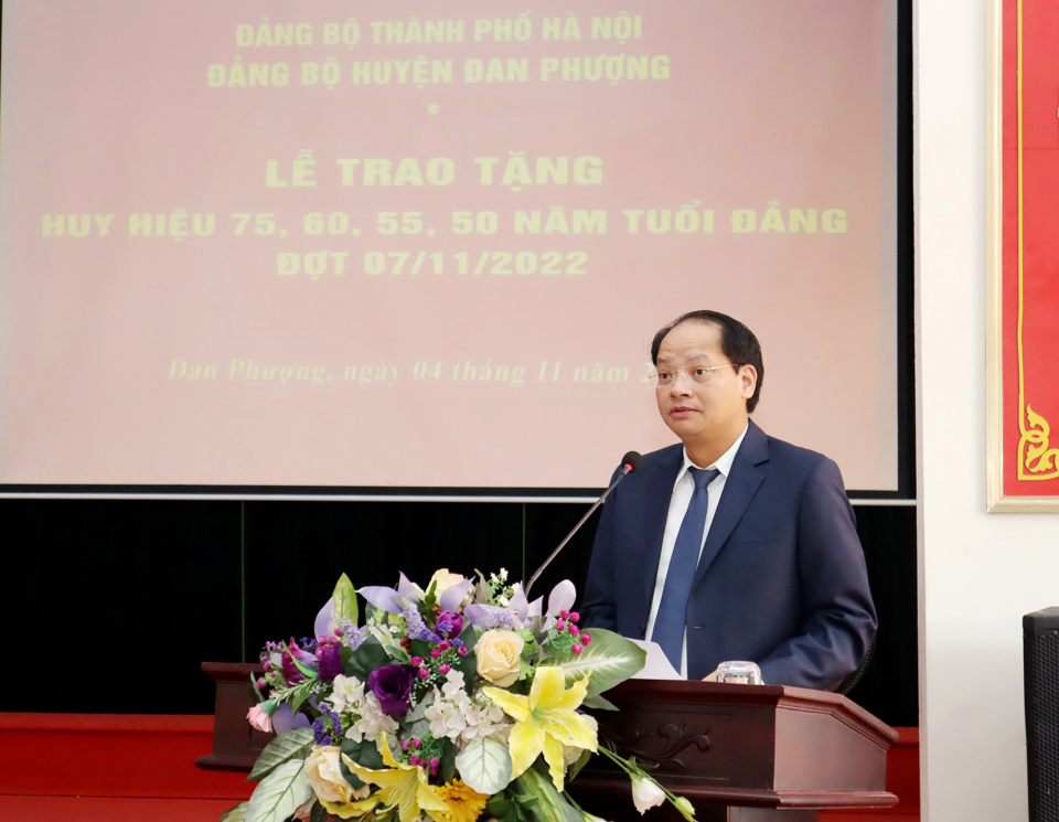 Trưởng ban Tuy&ecirc;n gi&aacute;o Th&agrave;nh ủy Nguyễn Do&atilde;n Toản ph&aacute;t biểu tại buổi lễ.