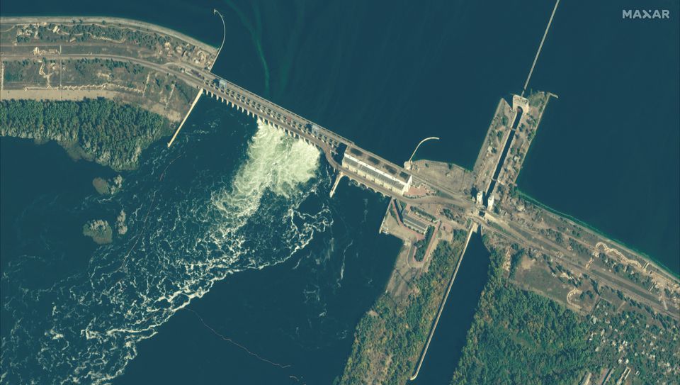 Đập Kakhovka tr&ecirc;n s&ocirc;ng Dnieper. Ảnh: Reuters