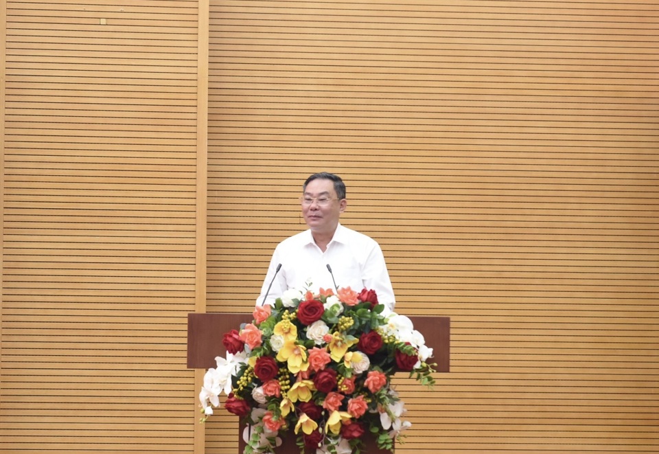 Ph&oacute; Chủ tịch Thường trực UBND TP L&ecirc; Hồng Sơn ph&aacute;t biểu chỉ đạo tại hội nghị.