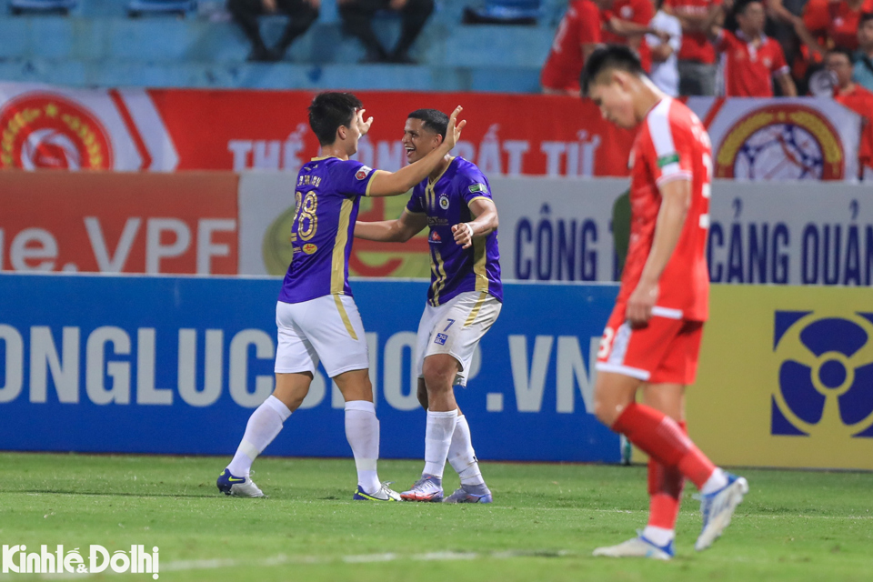 Hà Nội FC thắng Viettel ở trận "derby Thủ đô" - Ảnh 10