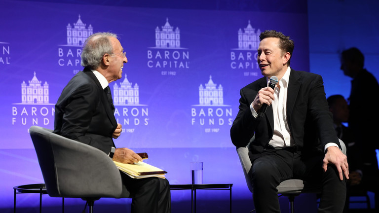Tỷ ph&uacute; Elon Musk trong một chương tr&igrave;nh hội thảo. Ảnh: Business Wire
