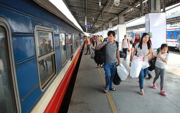 Đường sắt lập thêm nhiều tàu đi các tỉnh miền Trung dịp Tết Nguyên đán 2023 - Ảnh 1