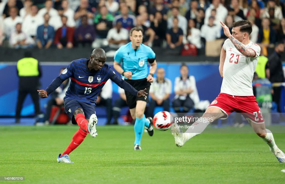 Tiền vệ&nbsp;N'Golo Kante l&agrave; cầu thủ tiếp theo phải ở nh&agrave; xem World Cup 2022 qua truyền h&igrave;nh.