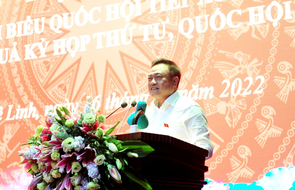 Chủ tịch UBND TP Trần Sỹ Thanh trả lời &yacute; kiến cử tri&nbsp;