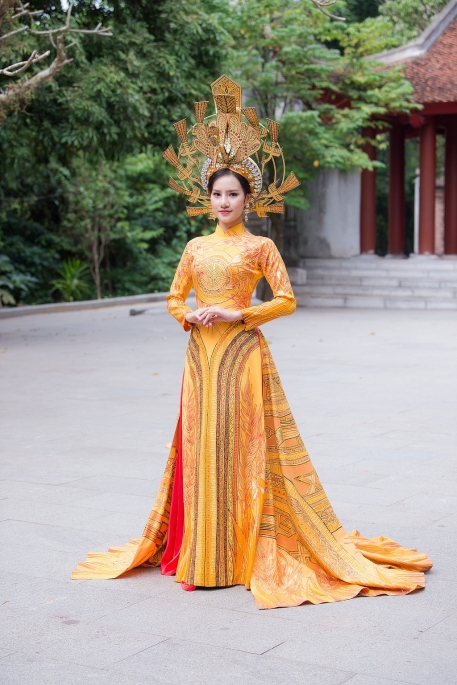 Thí sinh Hoa hậu Du lịch thế giới 2022 trình diễn trang phục dân tộc  - Ảnh 7