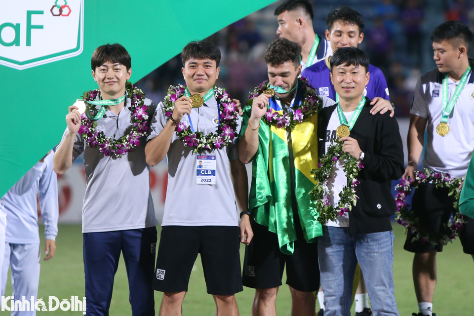 Hà Nội FC vô địch Cup Quốc gia 2022 - Ảnh 12