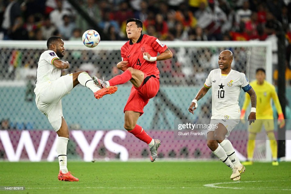 Tuyển H&agrave;n Quốc để thua đ&aacute;ng tiếc trước tuyển Ghana.