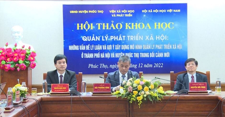 L&atilde;nh đạo Viện X&atilde; hội học v&agrave; Ph&aacute;t triển, Hội X&atilde; hội học Việt Nam v&agrave; Huyện ủy Ph&uacute;c Thọ chủ tr&igrave; hội thảo.