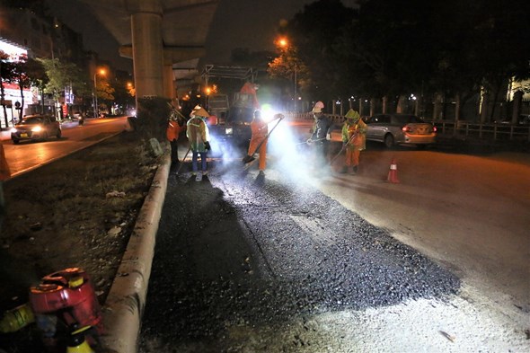 Ch&uacute;ng t&ocirc;i đ&atilde; nhận được phản &aacute;nh của người d&acirc;n về hiện tượng bụi ở khu vực đang thi c&ocirc;ng v&agrave; sẽ nỗ lực sớm trả lại mặt đường nhựa cho người d&acirc;n lưu th&ocirc;ng.