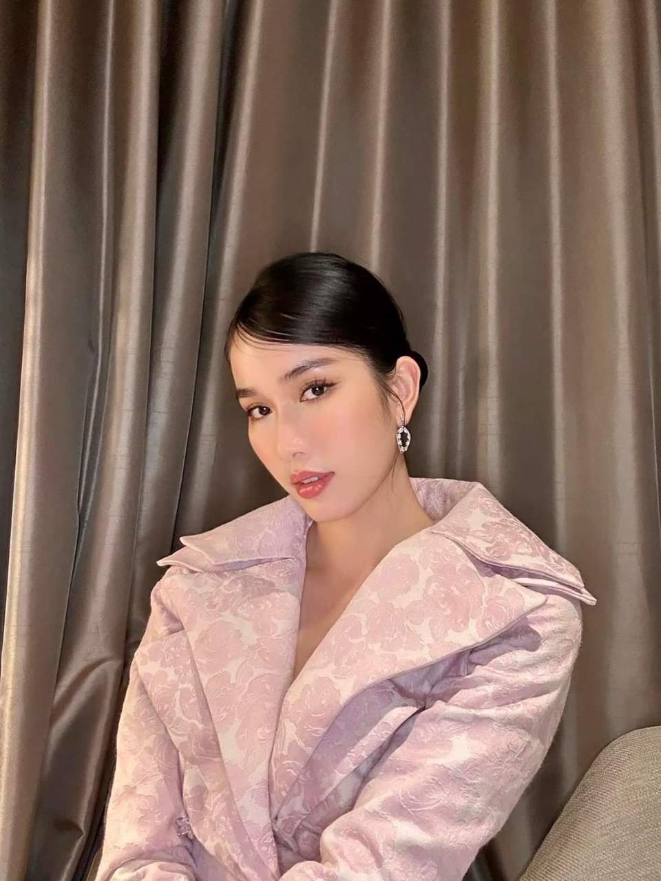 Phương Anh và thí sinh Miss International 2022 dậy từ 3 giờ sáng đi ghi hình - Ảnh 11