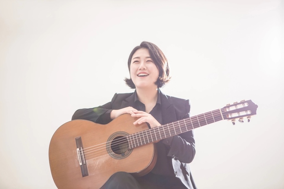 Buổi h&ograve;a nhạc c&oacute; sự xuất hiện của nữ nghệ sỹ guitar nổi tiếng người H&agrave;n Quốc&nbsp;Bokyung Byun