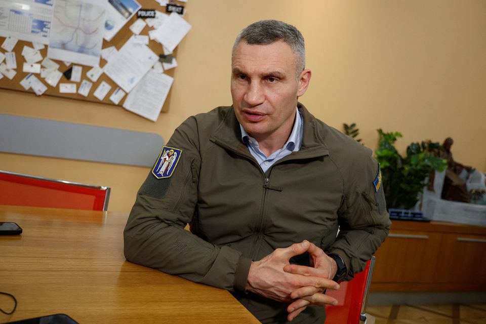 Thị trưởng Kiev Vitaly Klitschko trả lời phỏng vấn Reuters h&ocirc;m 7/12. Ảnh:&nbsp; Reuters