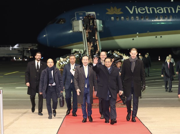 Lễ đ&oacute;n Thủ tướng Phạm Minh Ch&iacute;nh đến Luxembourg.