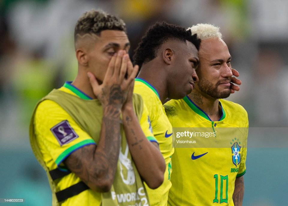 Neymar khóc nức nở sau trận thua trước tuyển Croatia - Ảnh 5