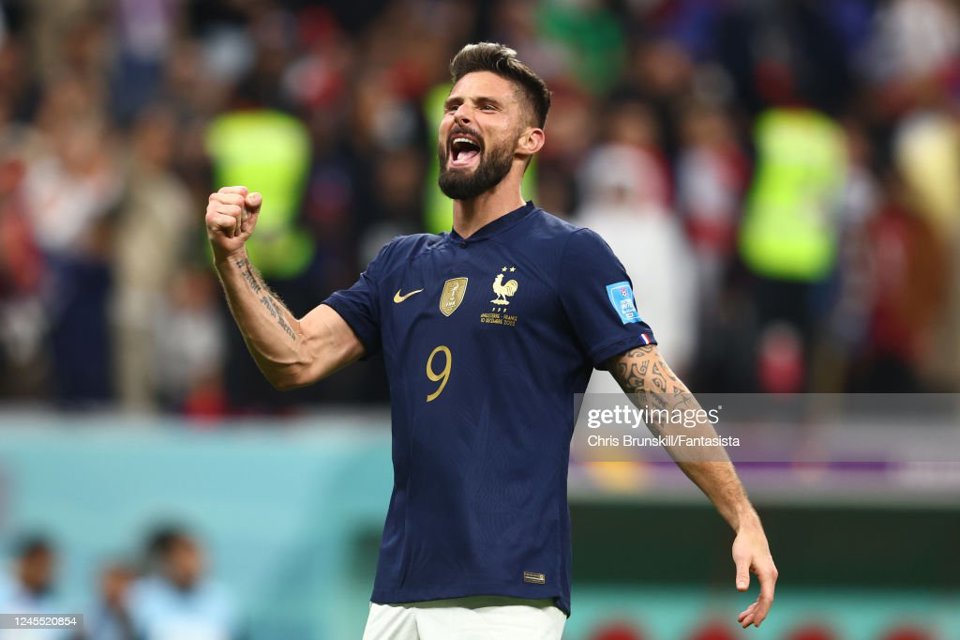 Tuy nhi&ecirc;n, tiền đạo&nbsp;Giroud l&agrave; người mang đến nỗi buồn cho tuyển Anh khi ghi b&agrave;n ấn định chiến thắng 2 - 1 cho tuyển Ph&aacute;p.