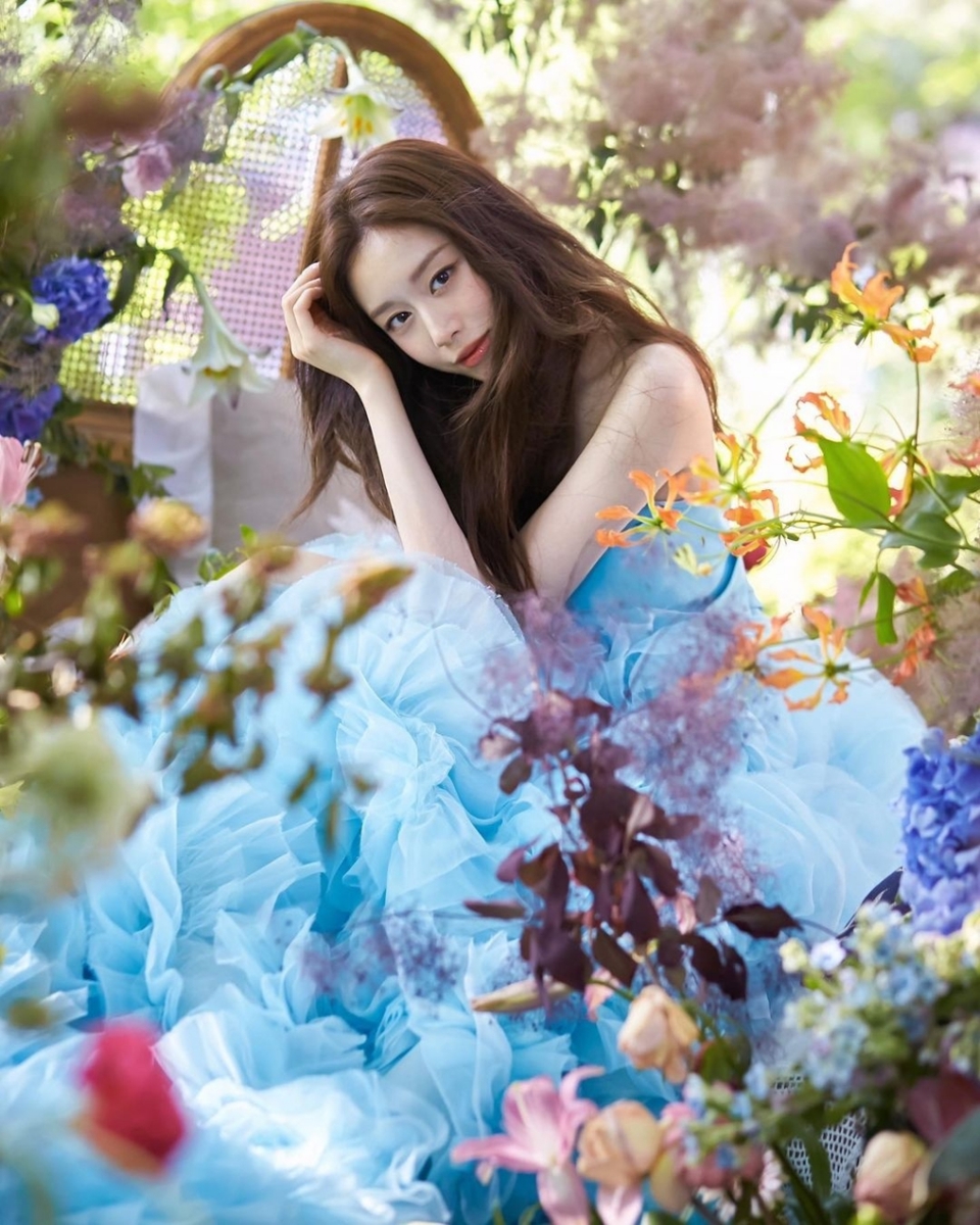 Bộ ảnh cưới siêu đẹp của "nữ thần" Ji Yeon - Ảnh 12
