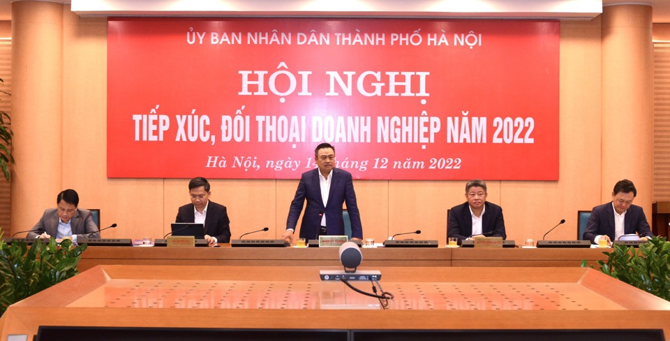 Chủ tịch UBND TP H&agrave; Nội Trần Sỹ Thanh ph&aacute;t biểu khai mạc Hội nghị.