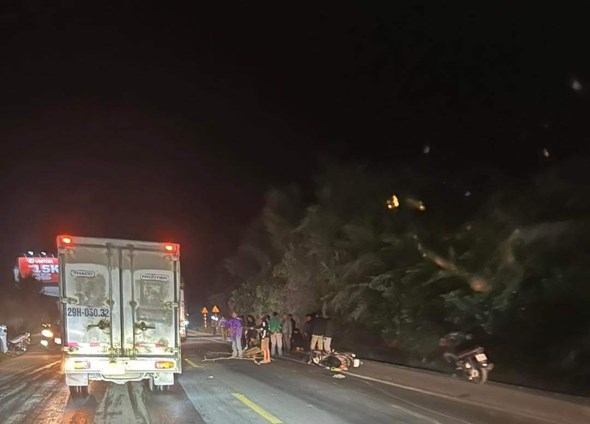 Tai nạn giao thông mới nhất (14/12):Ngã vào gầm xe tải, một người tử vong - Ảnh 2