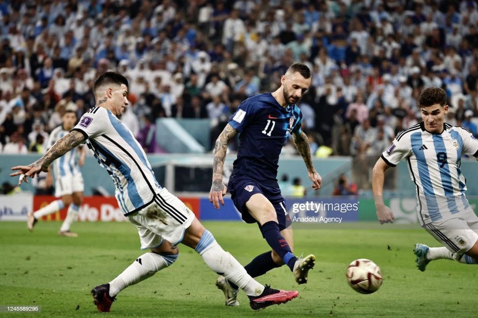 Đ&aacute;ng ch&uacute; &yacute;, cả hai đều chờ đợi v&agrave;o những c&aacute; nh&acirc;n như Modrid của Croatia v&agrave; Messi của Argentina.