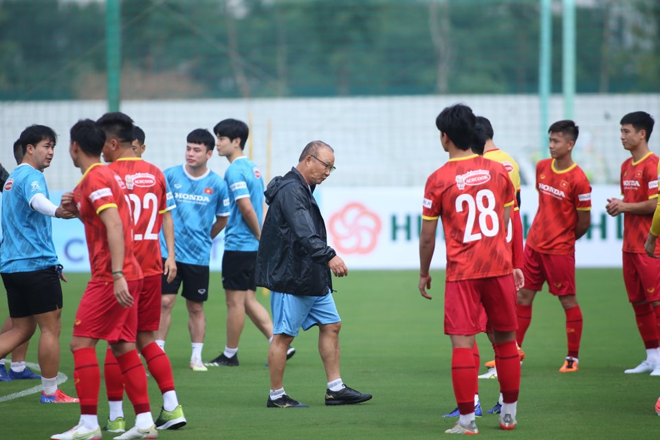 HLV Park Hang-seo sẽ chia tay b&oacute;ng đ&aacute; Việt Nam sau AFF Cup 2022. Ảnh: Ngọc T&uacute;.