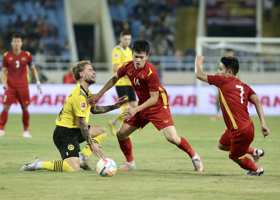 Tuyển Việt Nam bước v&agrave;o h&agrave;nh tr&igrave;nh chinh phục chức v&ocirc; địch AFF Cup 2022. Ảnh: Ngọc T&uacute;.