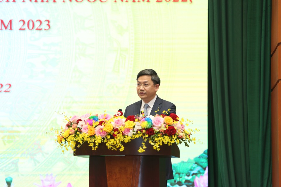 Ph&oacute; Chủ tịch UBND TP H&agrave; Nội H&agrave; Minh Hải tham luận tại Hội nghị