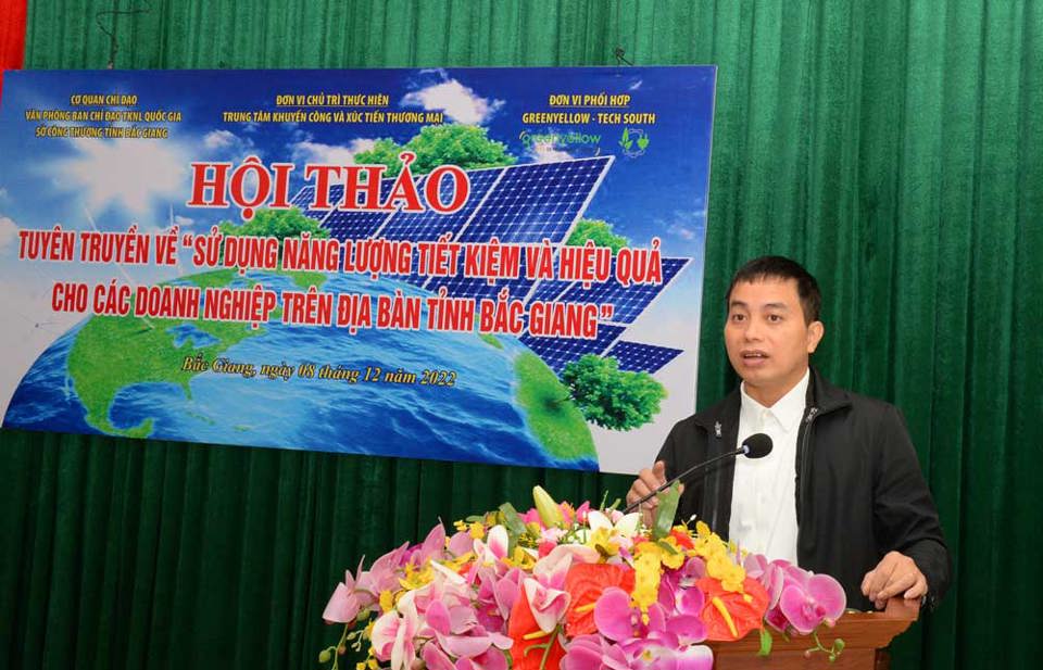 Ph&oacute; Gi&aacute;m đốc Sở C&ocirc;ng Thương Bắc Giang Nguyễn Đức Ho&agrave;n ph&aacute;t biểu tại hội nghị