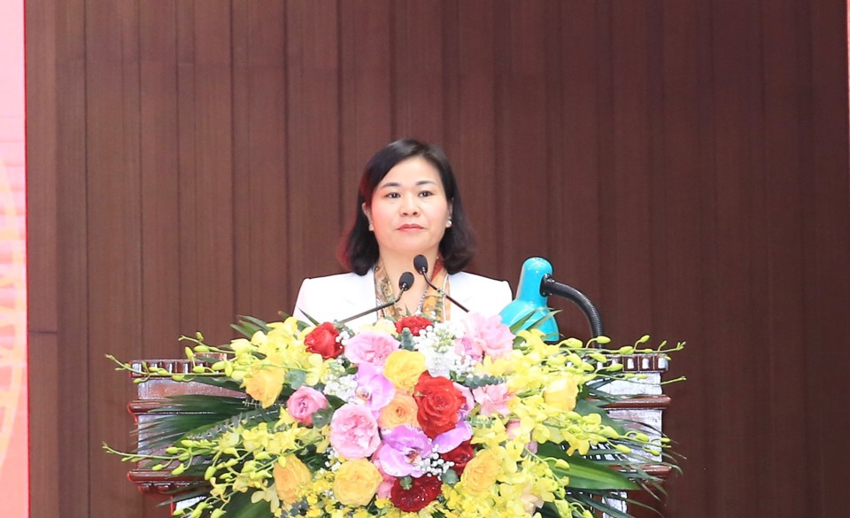 Ph&oacute; B&iacute; thư Thường trực Th&agrave;nh ủy Nguyễn Thị Tuyến ph&aacute;t biểu chỉ đạo tại hội nghị.