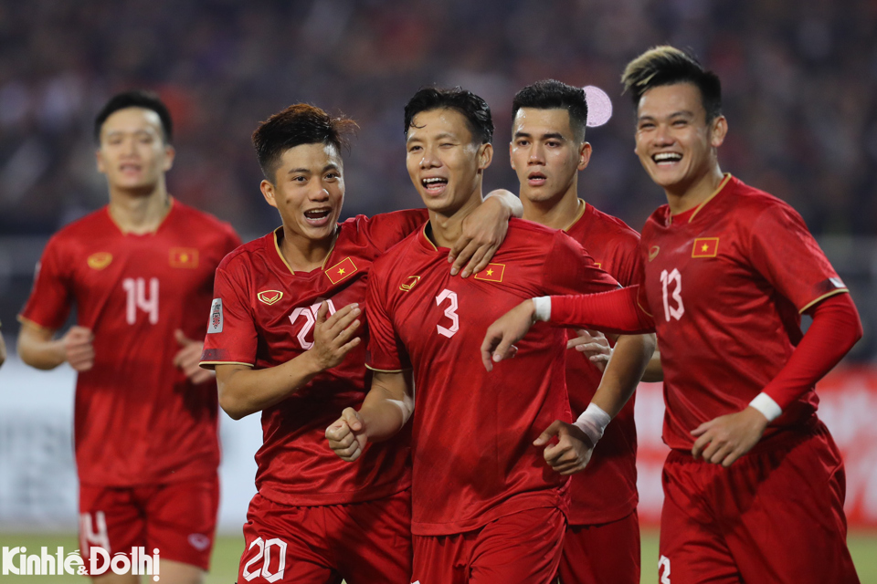 Quang Hải kiến tạo đẳng cấp cho Hoàng Đức ghi bàn sau 3 phút trên sân - Ảnh 5