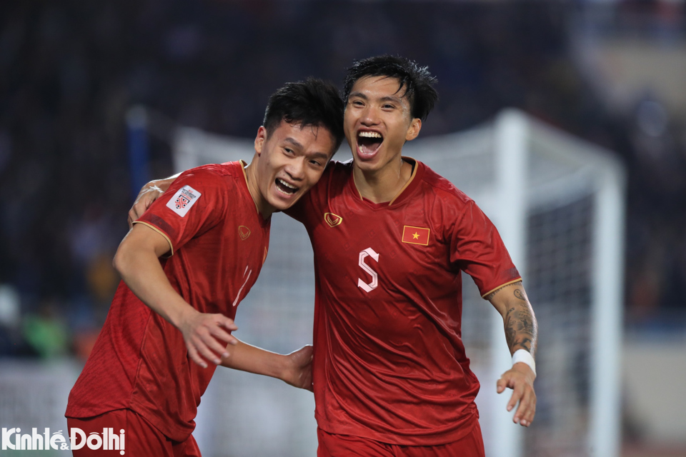 Quang Hải kiến tạo đẳng cấp cho Hoàng Đức ghi bàn sau 3 phút trên sân - Ảnh 9
