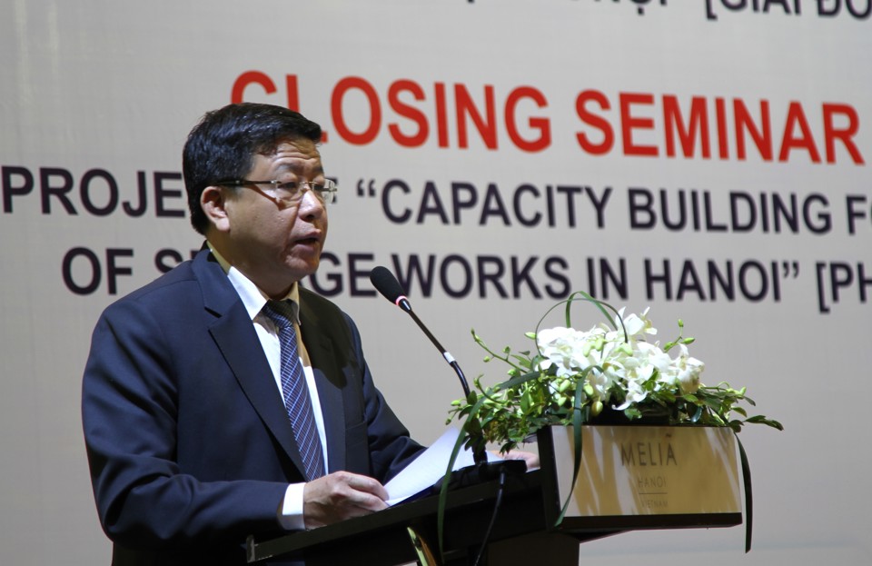 Ph&oacute; Chủ tịch UBND TP H&agrave; Nội Dương Đức Tuấn ph&aacute;t biểu tại hội thảo.