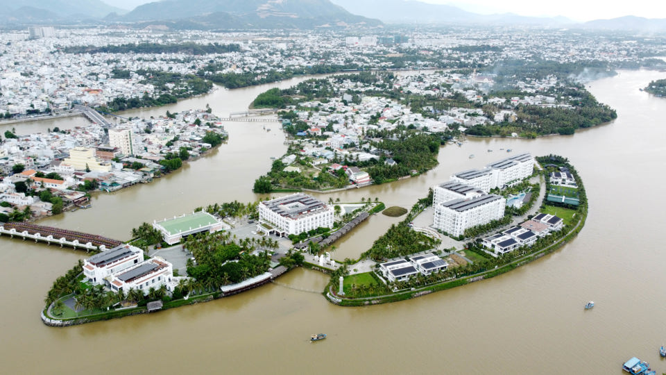 TP Nha Trang sẽ ph&aacute;t triển c&aacute;c đ&ocirc; thị ven biển v&agrave; ven s&ocirc;ng. Ảnh: Trung Vũ.