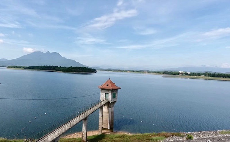 Hồ Suối Hai đ&oacute;ng vai tr&ograve; quan trọng đối với c&ocirc;ng t&aacute;c chống hạn vụ Xu&acirc;n. Ảnh: L&acirc;m Nguyễn.