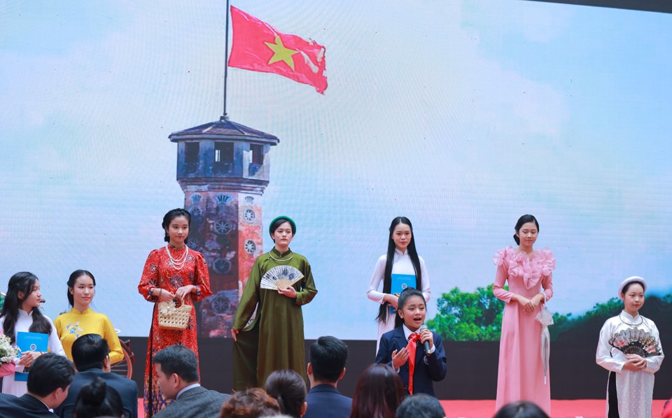 Học sinh quận Hoàn Kiếm với phần thi