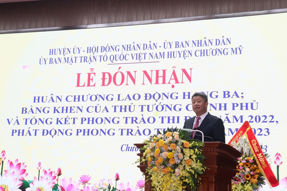 Ph&oacute; Chủ tịch UBND TP Nguyễn Mạnh Quyền ph&aacute;t biểu tại buổi lễ&nbsp;