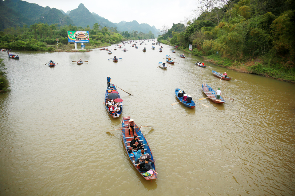 Lễ hội chùa Hương năm nay sẽ quay trở lại sau thời gian tạm nghỉ do dịch Covid-19. Ảnh: Công Hùng