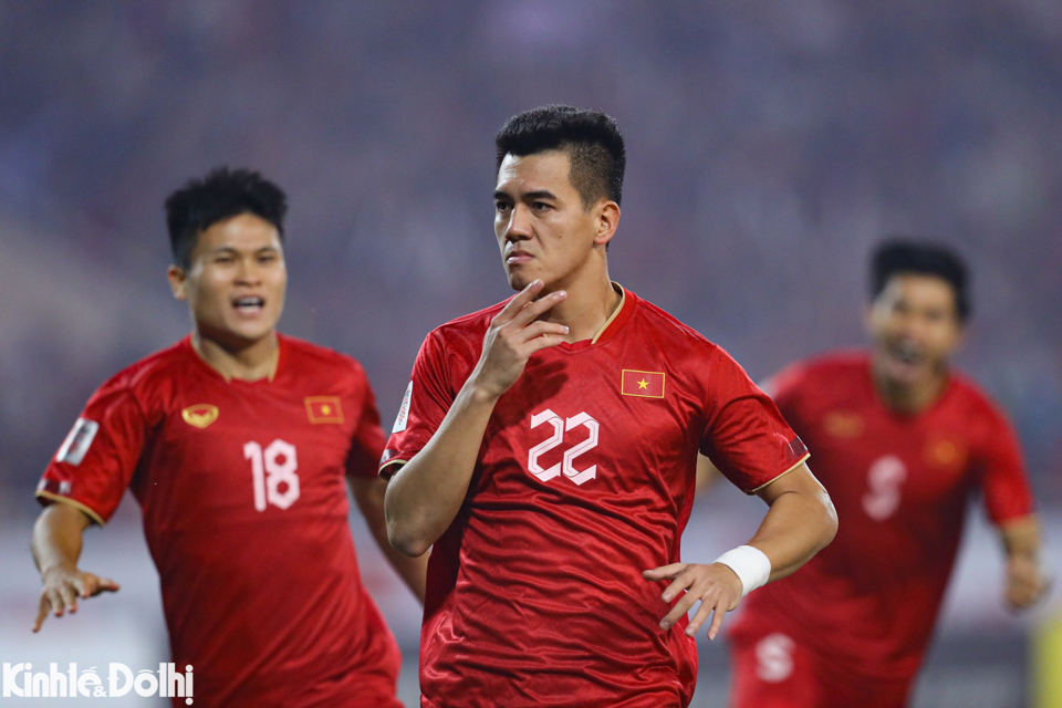 Tiến Linh tiếp tục ghi b&agrave;n cho tuyển Việt Nam tại AFF Cup 2022. Ảnh: Ngọc T&uacute;.