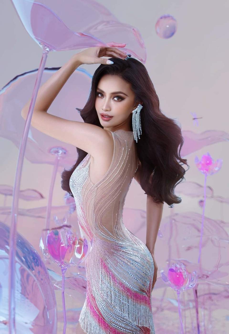 Thiết kế Sen được Ngọc Ch&acirc;u mặc tại chung kết Miss Universe 2022.