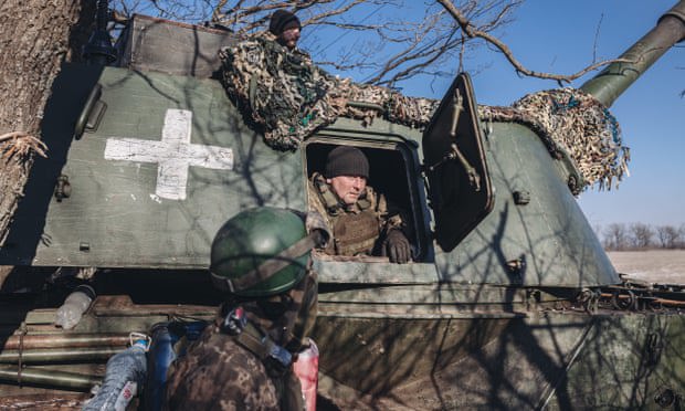 Binh sĩ Ukraine tại tiền tuyến Bakhmut ở Donetsk, Ukraine. Ảnh: Anadolu