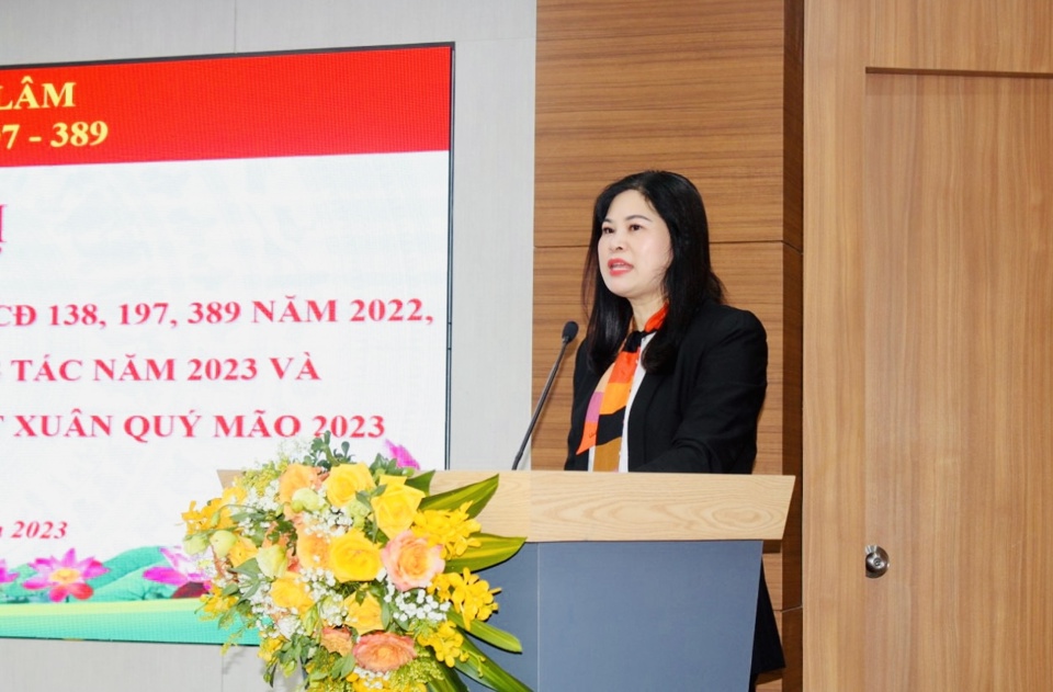 Chủ tịch UBND huyện Gia L&acirc;m Đặng Thị Huyền ph&aacute;t biểu chỉ đạo tại hội nghị
