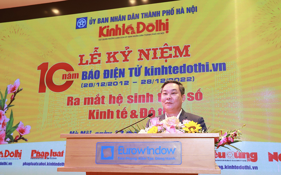 Ph&oacute; Chủ tịch Thường trực UBND TP H&agrave; Nội L&ecirc; Hồng Sơn ph&aacute;t biểu tại lễ kỷ niệm.