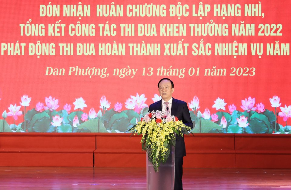 Chủ tịch HĐND TP H&agrave; Nội Nguyễn Ngọc Tuấn ph&aacute;t biểu tại buổi lễ.