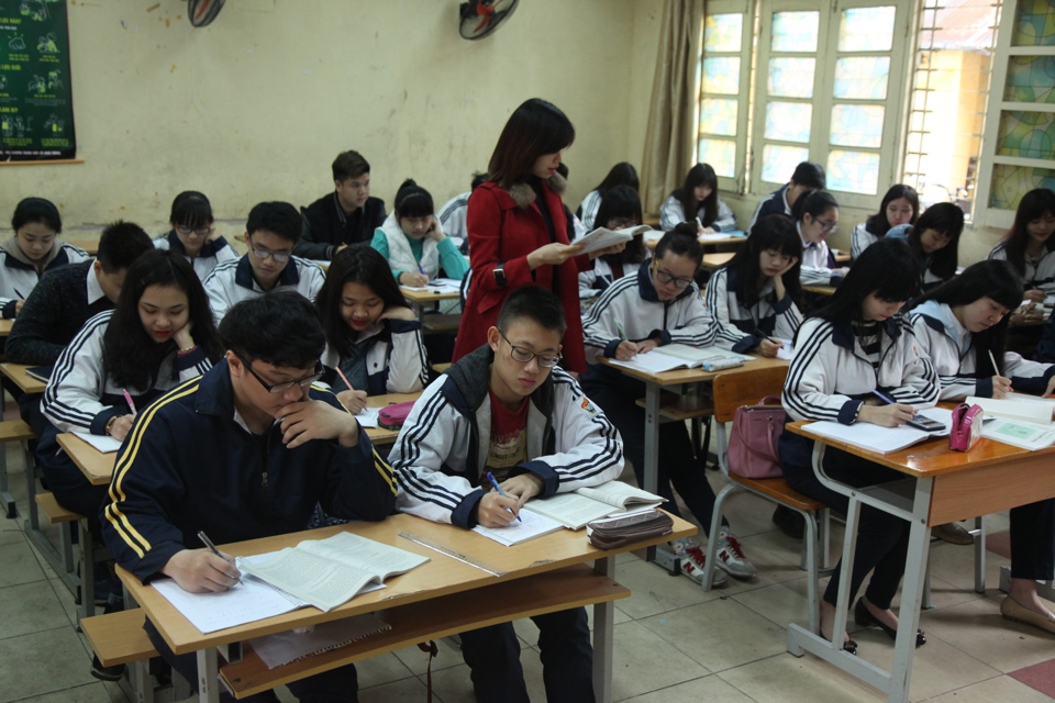 Học sinh Trường THPT Việt Đức trong giờ học. Ảnh: C&ocirc;ng H&ugrave;ng