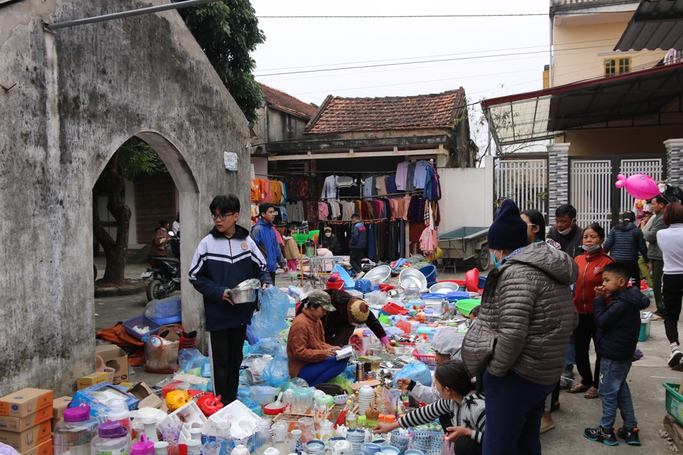 Nhộn nhịp phiên chợ quê cuối năm ở ngoại thành Hà Nội - Ảnh 7
