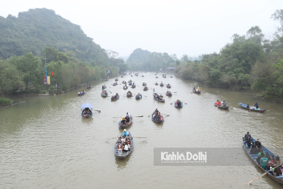 Theo ghi nhận,&nbsp;c&aacute;c c&ocirc;ng đoạn chuẩn bị cho lễ khai hội Lễ hội ch&ugrave;a Hương 2023 đ&atilde; cơ bản được ho&agrave;n tất.&nbsp;