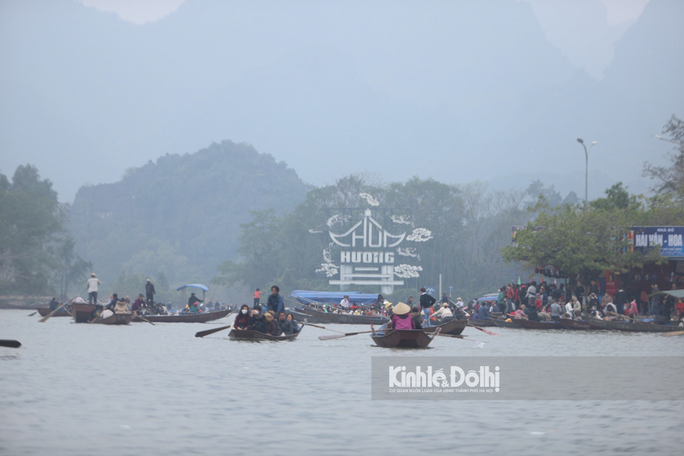 Lễ hội ch&ugrave;a Hương Xu&acirc;n Qu&yacute; M&atilde;o 2023 sẽ ch&iacute;nh thức khai hội v&agrave;o ng&agrave;y 27/1 (tức ng&agrave;y m&ugrave;ng 6 th&aacute;ng Gi&ecirc;ng).