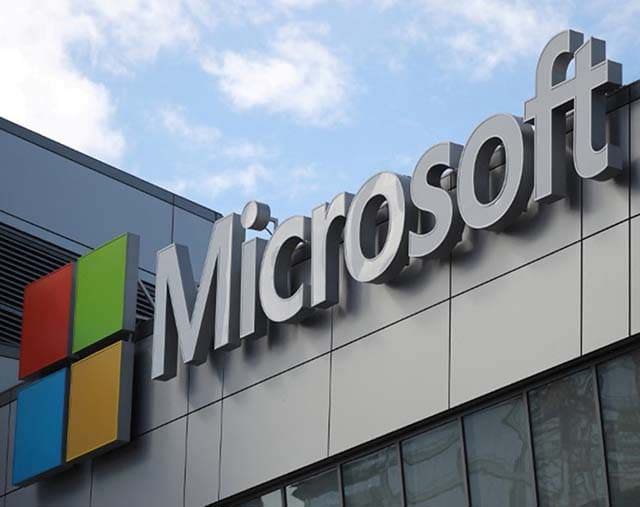 Microsoft c&ocirc;ng bố doanh thu đạt 52,7 tỷ USD, tăng 2% so với c&ugrave;ng kỳ năm ngo&aacute;i.